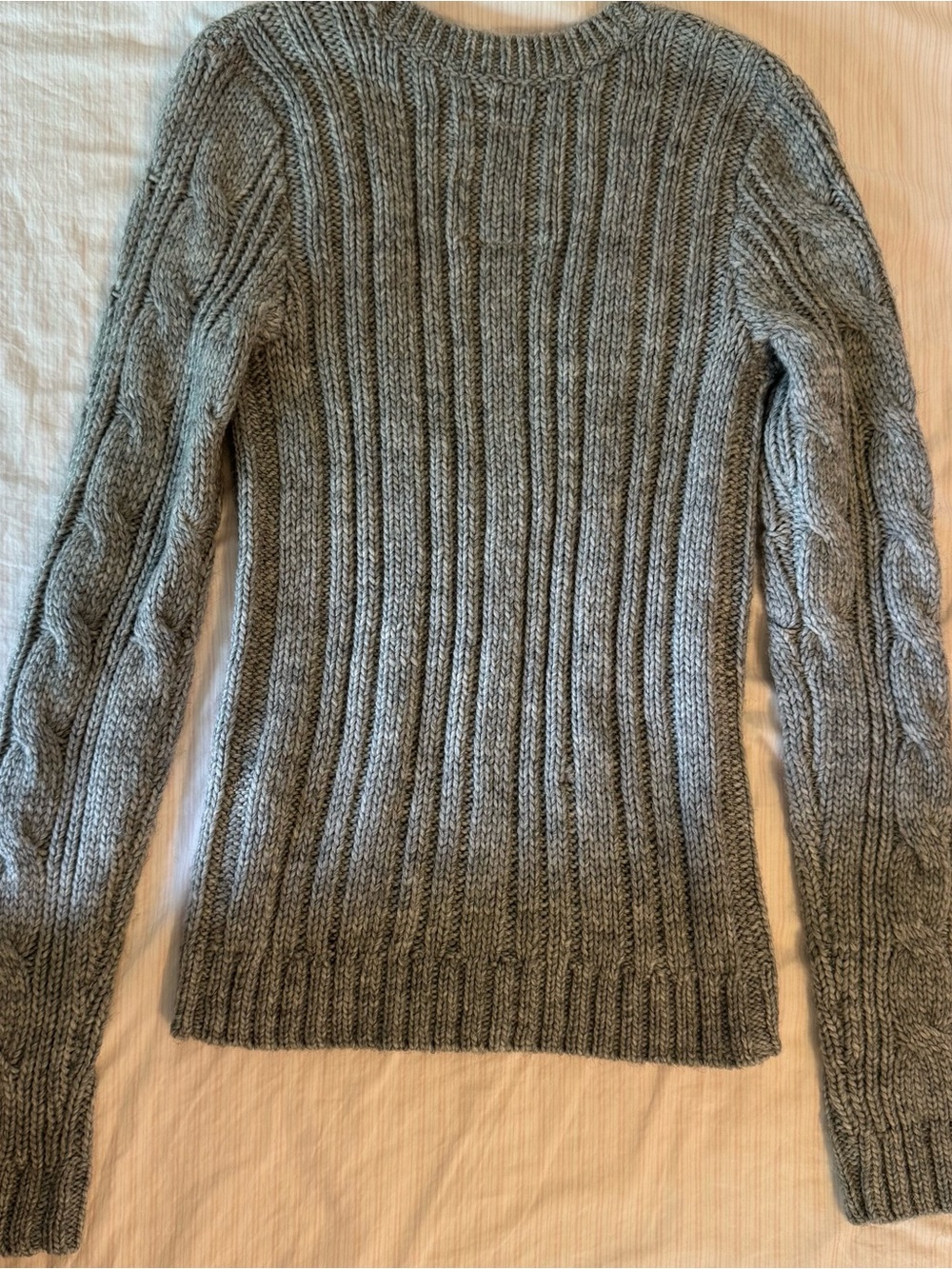 Hollister vintage Women's Gray Cable-Knit Button Cardigan Sweater - Picture 4 of 8